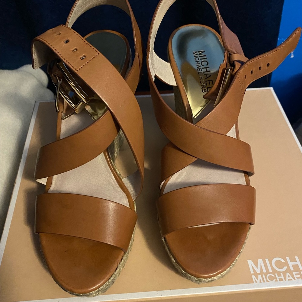 Michael Kors wedge heels size 7 - Picture 2 of 4